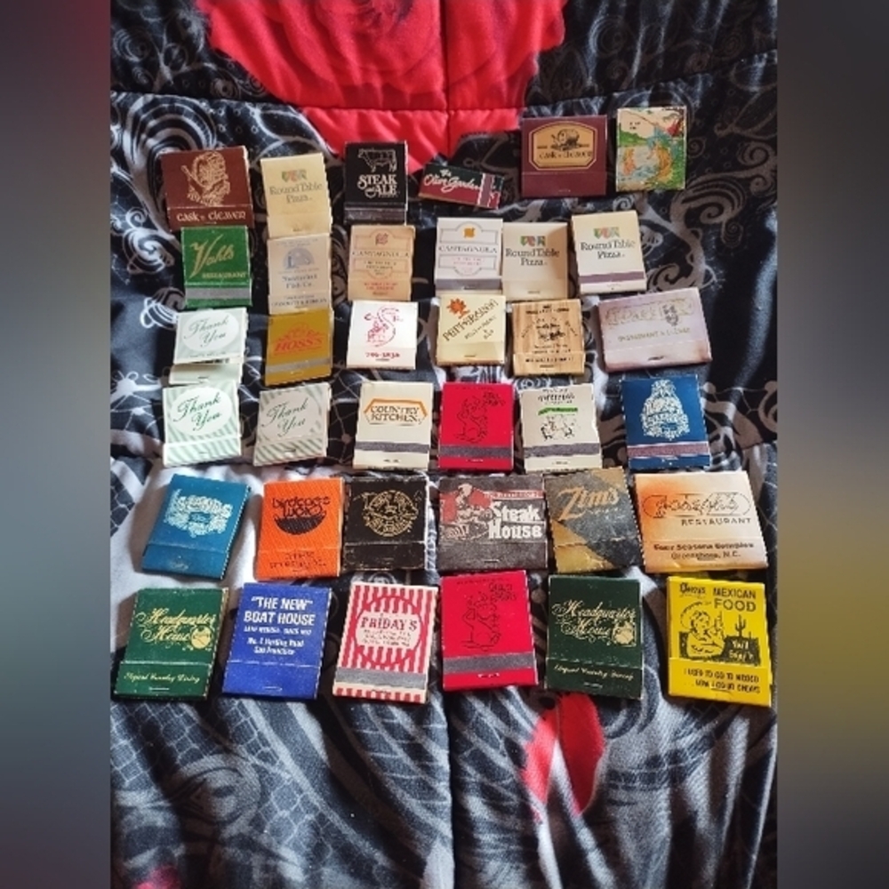 Vintage Matchbook Lot‎ Of 110